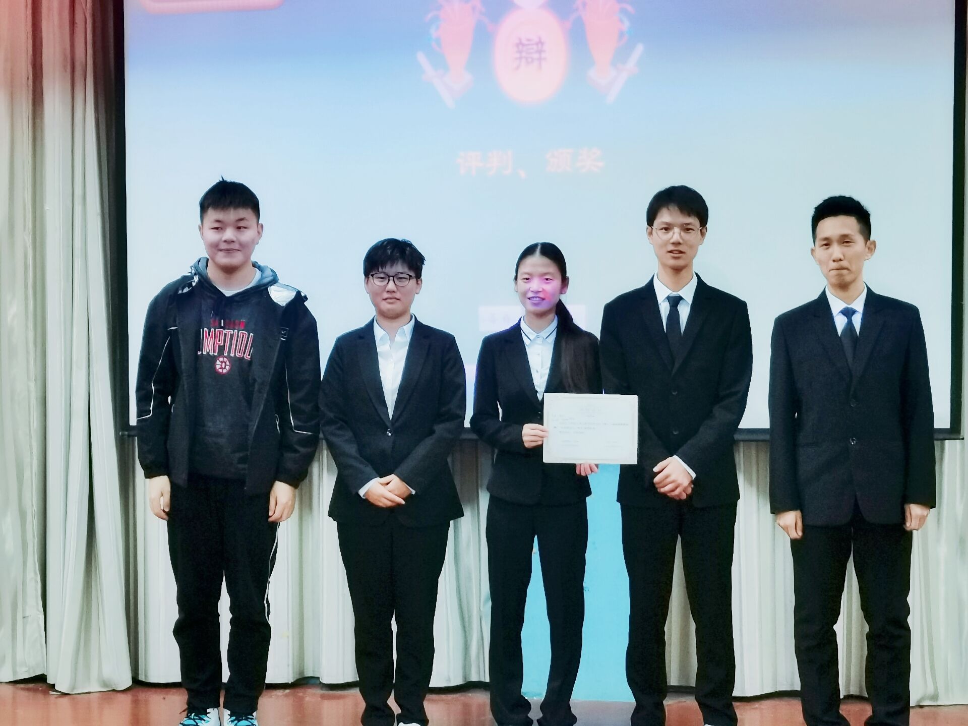 <strong>2020beat365英国官方网站土木工程学院逐鹿杯辩论赛总决赛 顺利举行</strong>