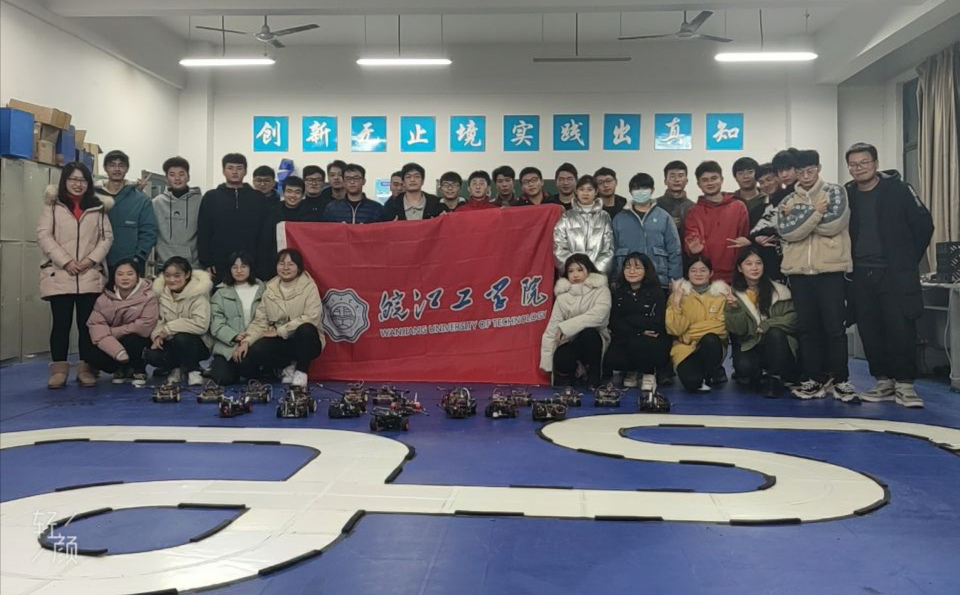 beat365英国官方网站第十届智能汽车校内赛顺利完成