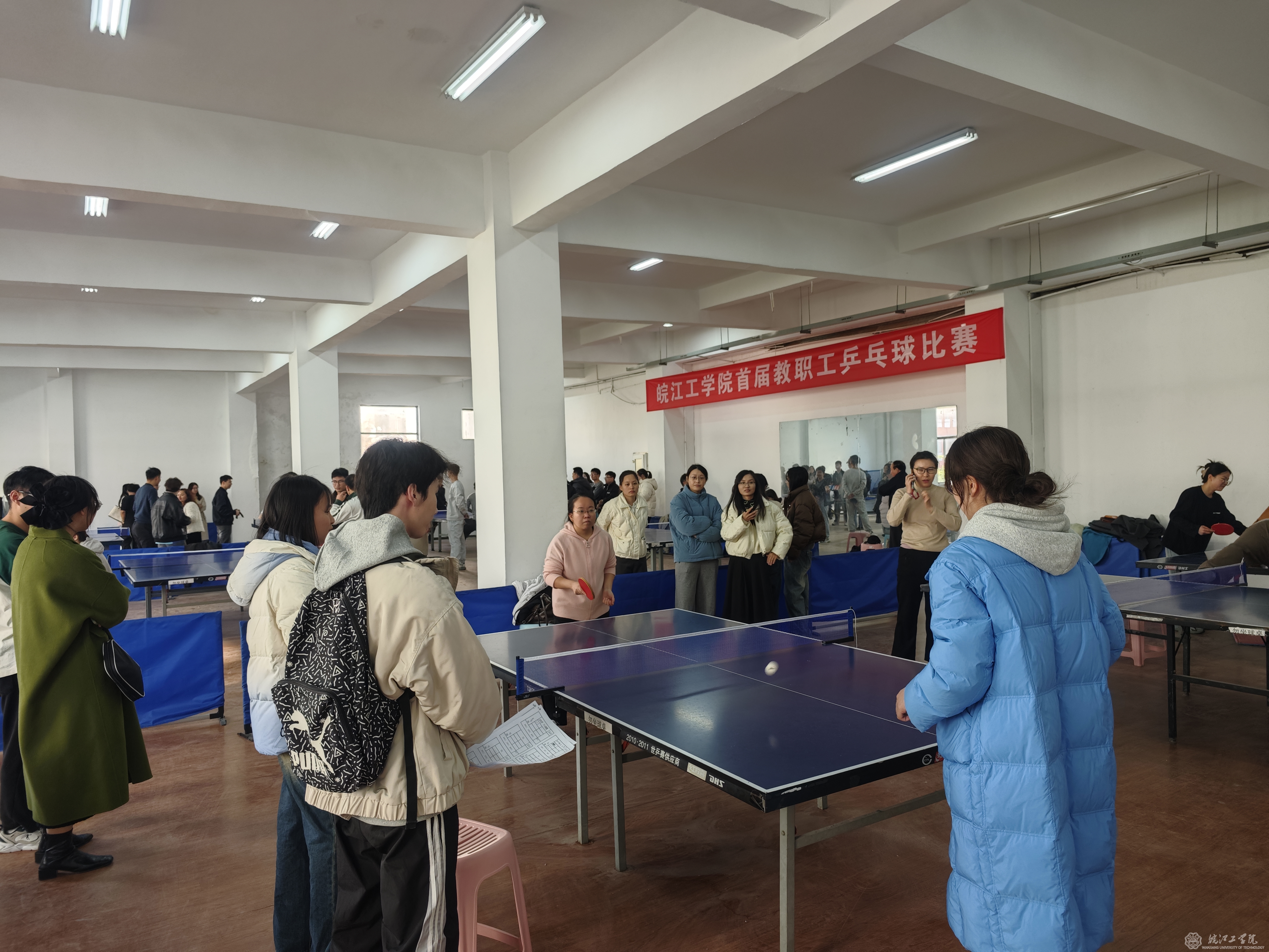 beat365英国官方网站首届教职工乒乓球比赛圆满落幕